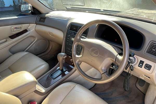 1997 Lexus ES ES300 LXS MCV20R