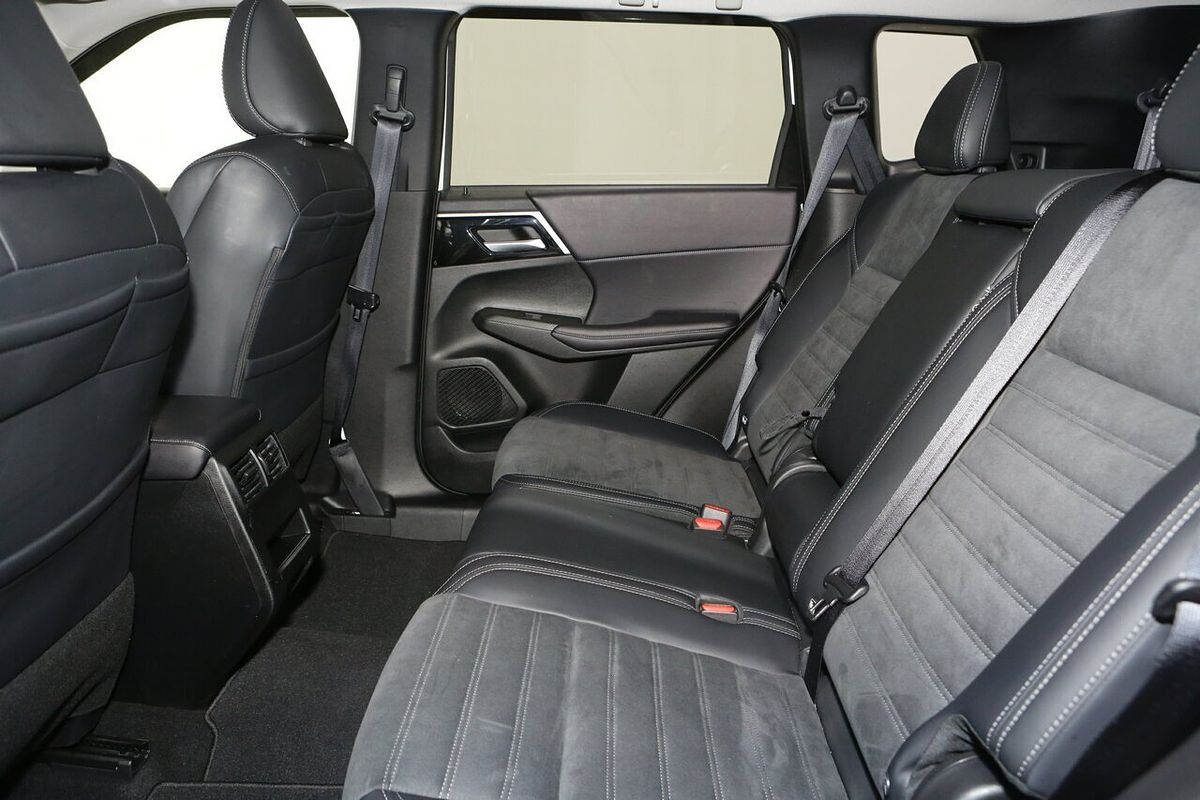 2024 Mitsubishi Outlander Aspire ZM