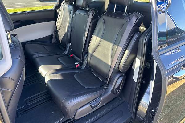 2022 Kia Carnival Platinum KA4