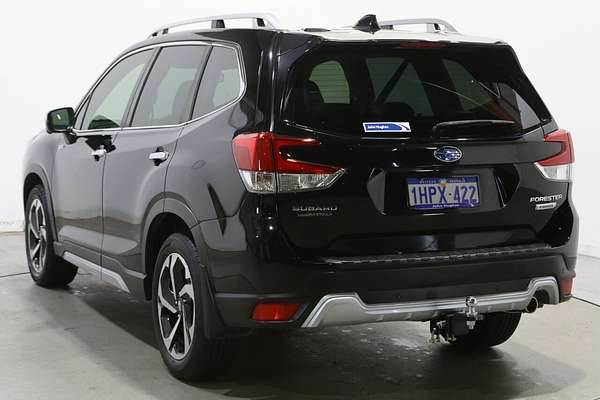 2022 Subaru Forester Hybrid S S5