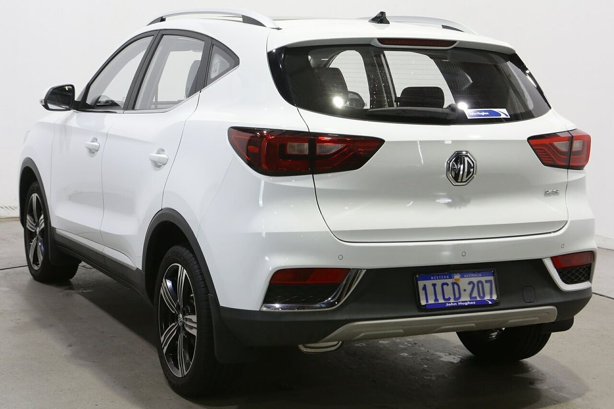 2023 MG ZS Essence AZS1