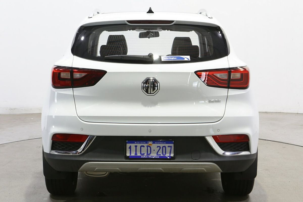 2023 MG ZS Essence AZS1