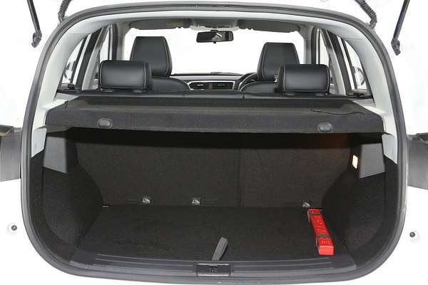 2023 MG ZS Essence AZS1