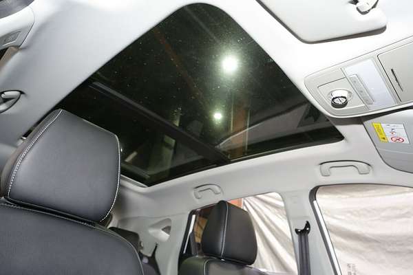 2023 MG ZS Essence AZS1