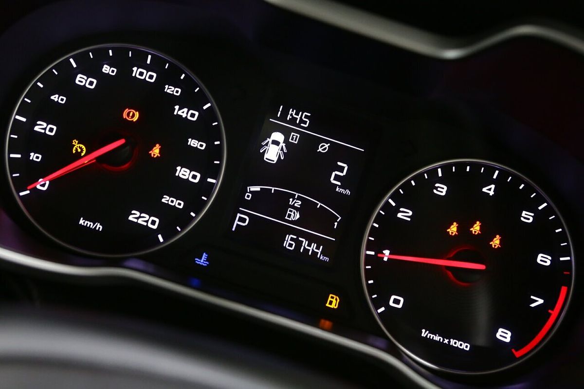 2023 MG ZS Essence AZS1