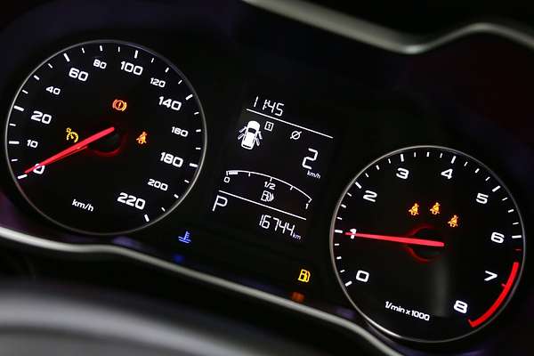 2023 MG ZS Essence AZS1