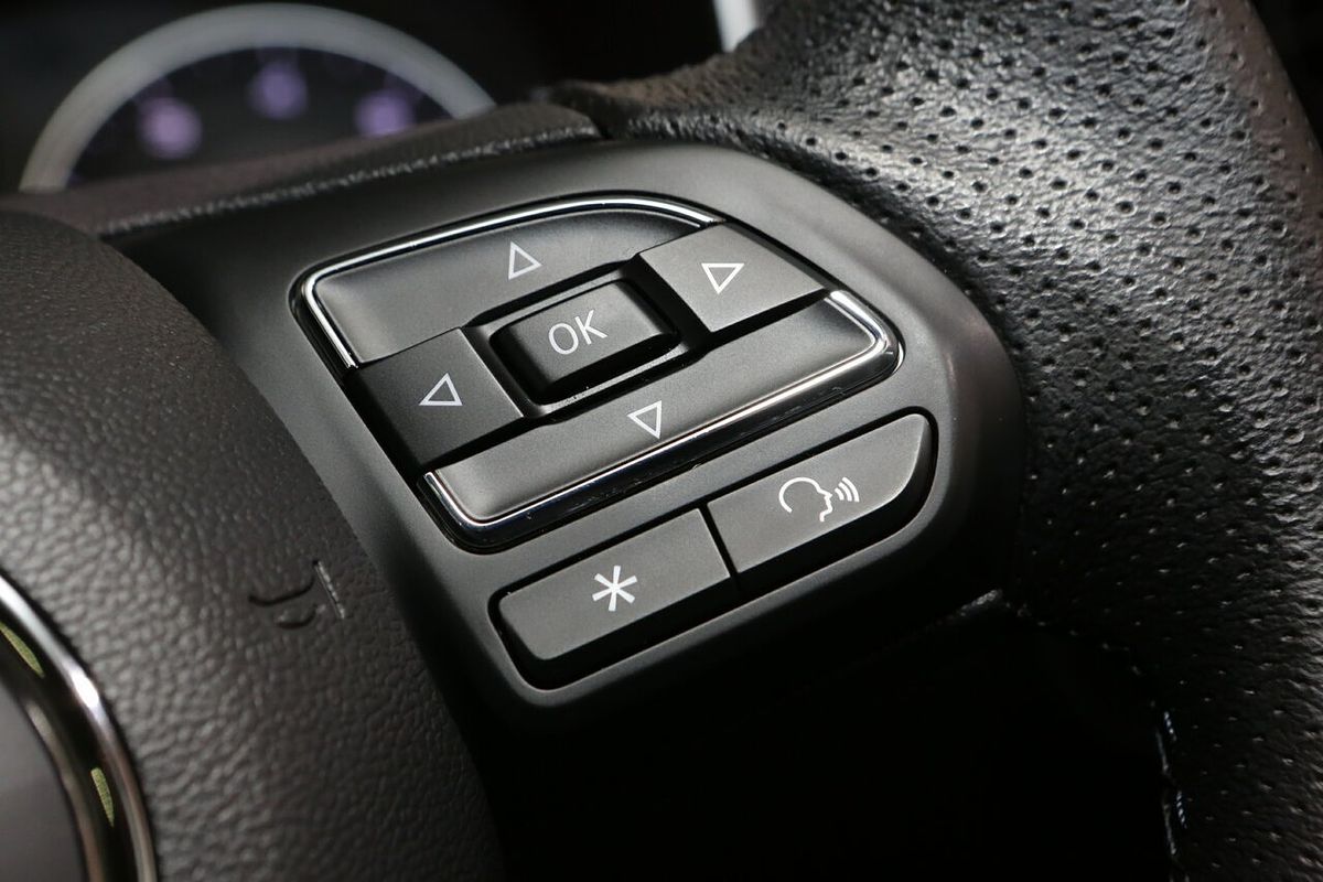 2023 MG ZS Essence AZS1