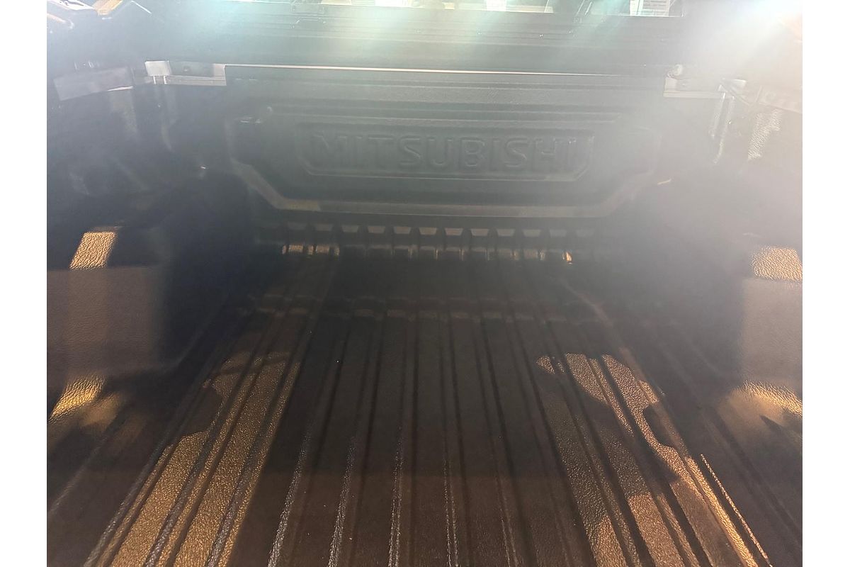2024 Mitsubishi Triton GLX MV 4X4