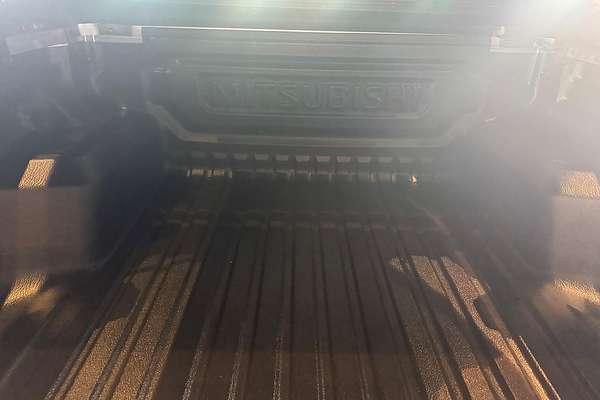2024 Mitsubishi Triton GLX MV 4X4
