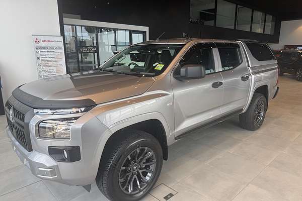 2024 Mitsubishi Triton GLX MV 4X4