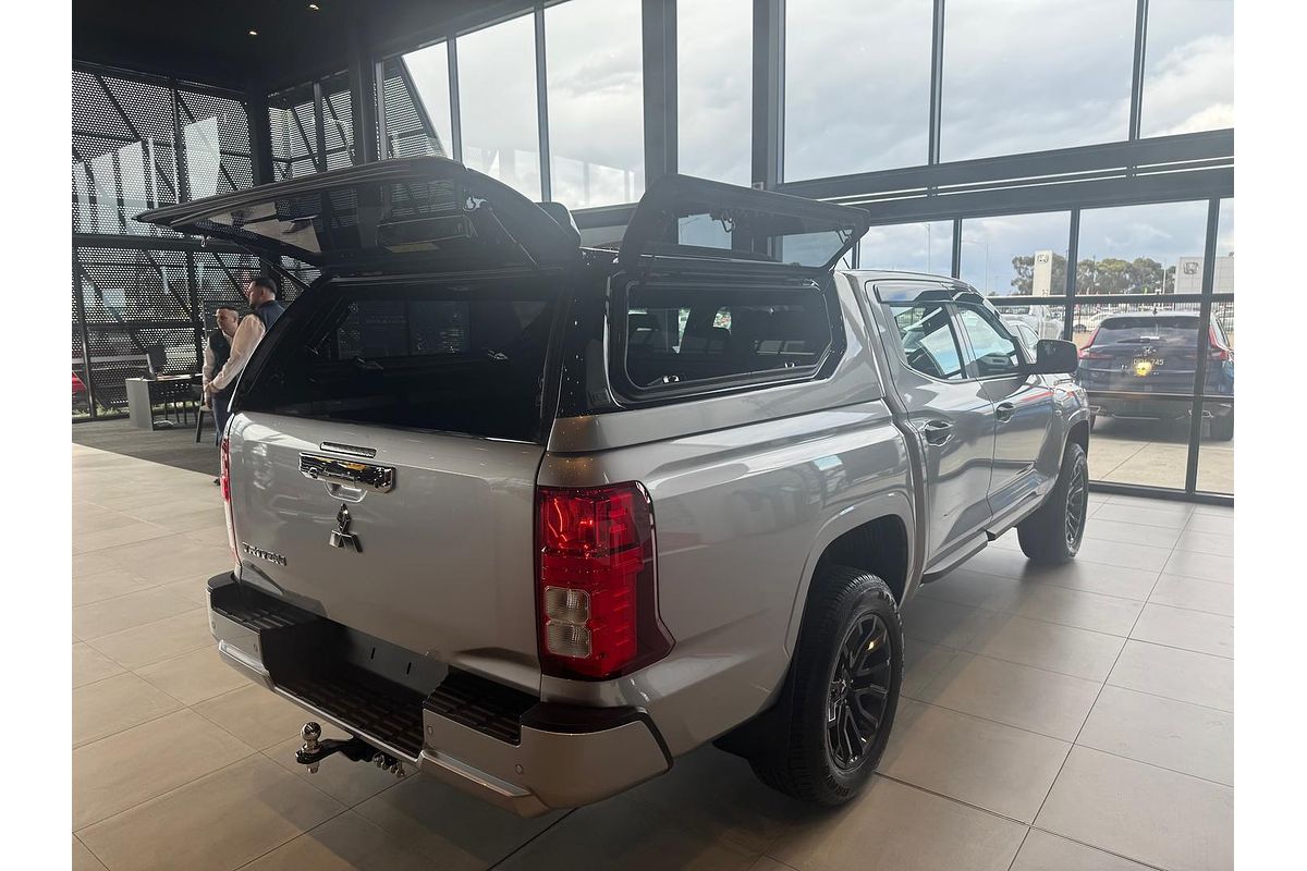 2024 Mitsubishi Triton GLX MV 4X4