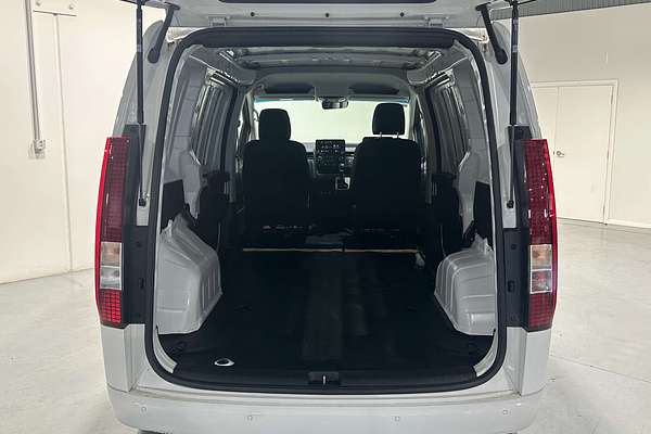 2024 Hyundai STARIA LOAD  US4.V3