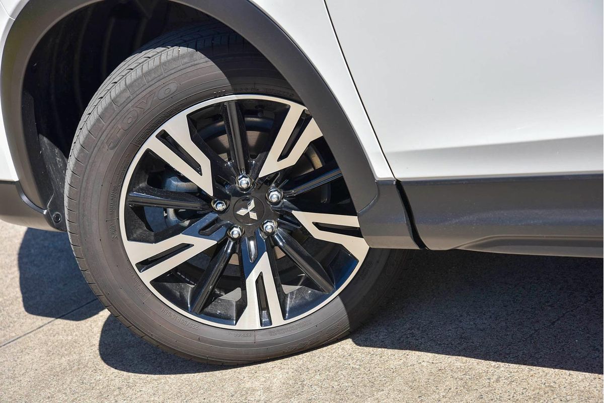 2023 Mitsubishi Eclipse Cross LS YB