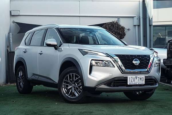 2025 Nissan X-TRAIL ST T33