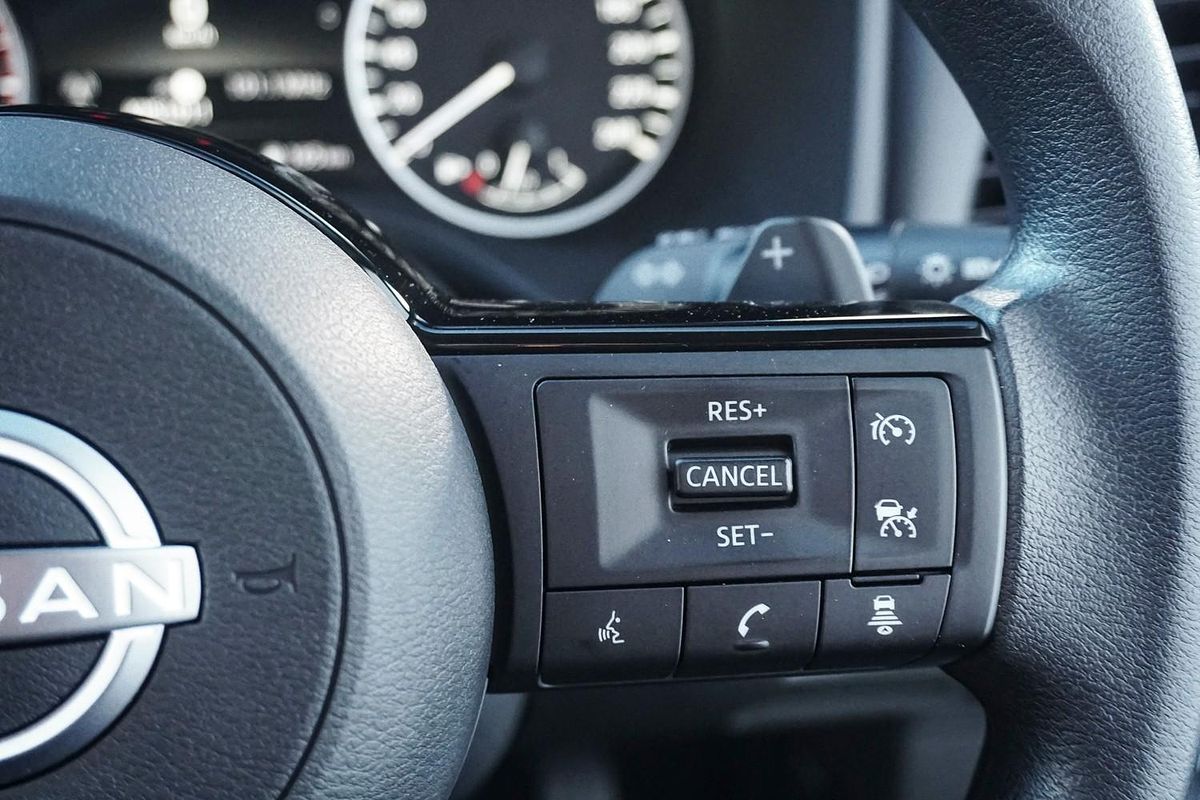 2025 Nissan X-TRAIL ST T33