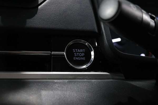 2023 Mitsubishi Outlander ES ZM