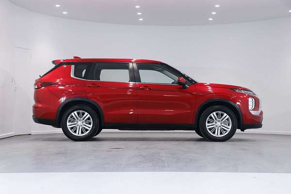 2023 Mitsubishi Outlander ES ZM