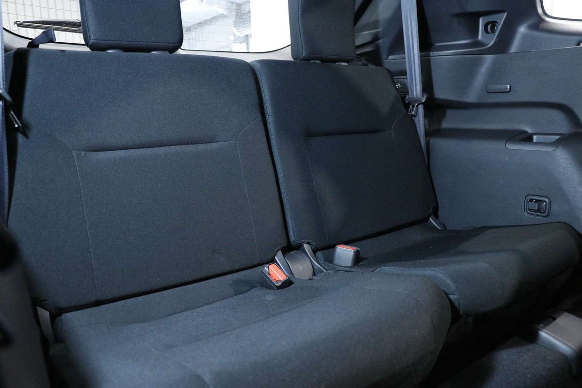 2023 Mitsubishi Outlander ES ZM