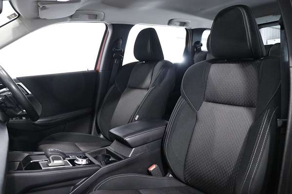 2023 Mitsubishi Outlander ES ZM