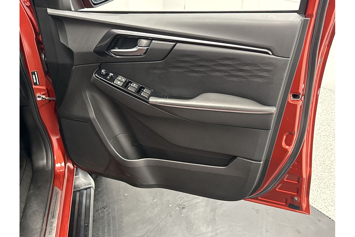2024 Isuzu D-MAX X-TERRAIN 4X4