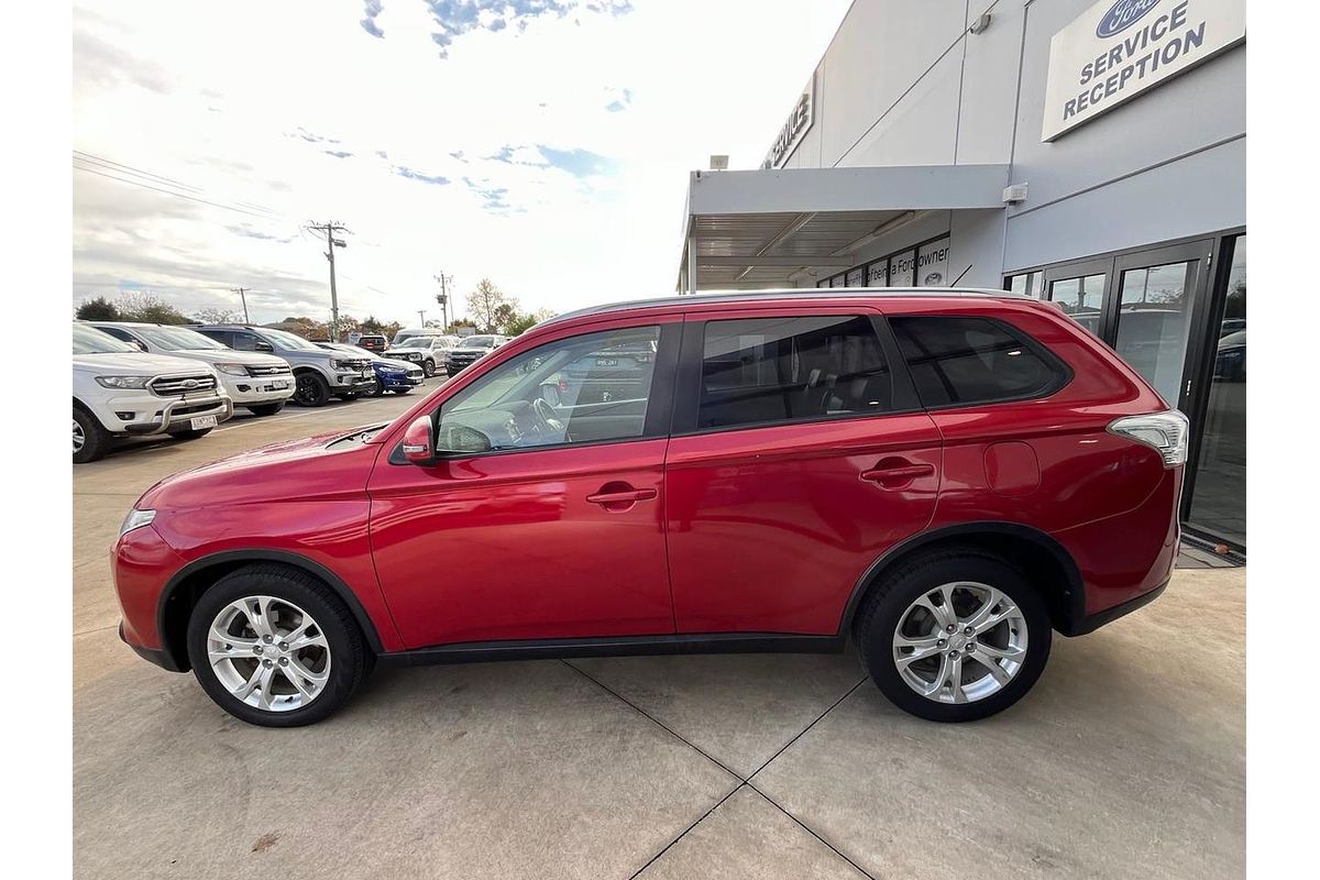 2014 Mitsubishi Outlander LS ZJ