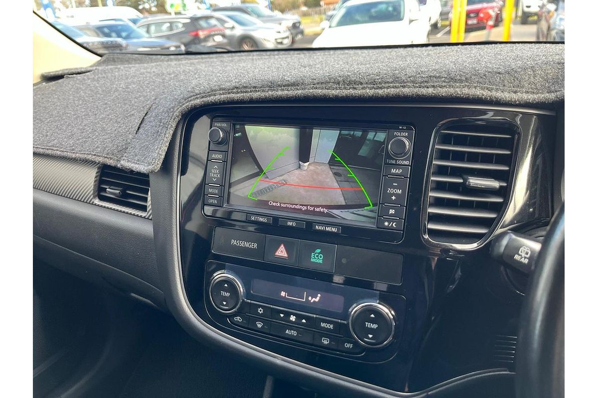 2014 Mitsubishi Outlander LS ZJ