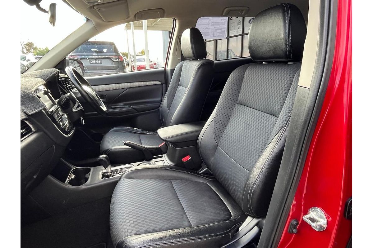 2014 Mitsubishi Outlander LS ZJ