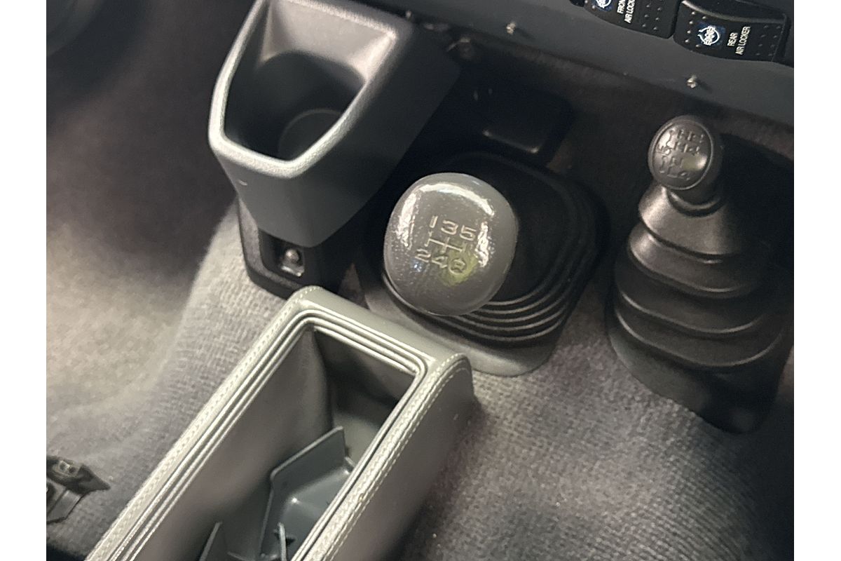 2010 Toyota Landcruiser GXL VDJ76R