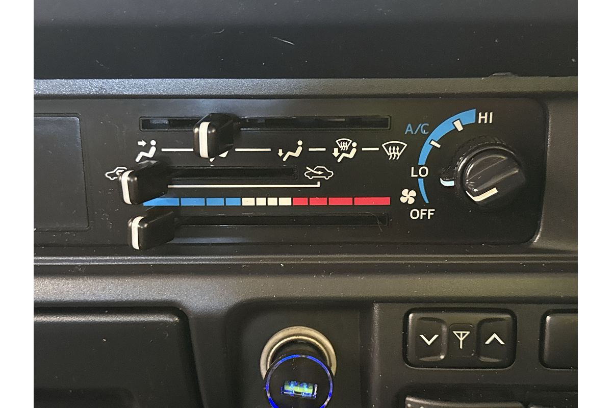 2010 Toyota Landcruiser GXL VDJ76R