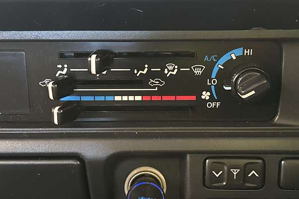 2010 Toyota Landcruiser GXL VDJ76R