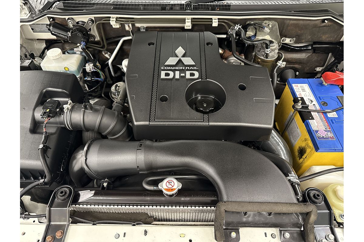 2014 Mitsubishi Pajero GLX-R NW