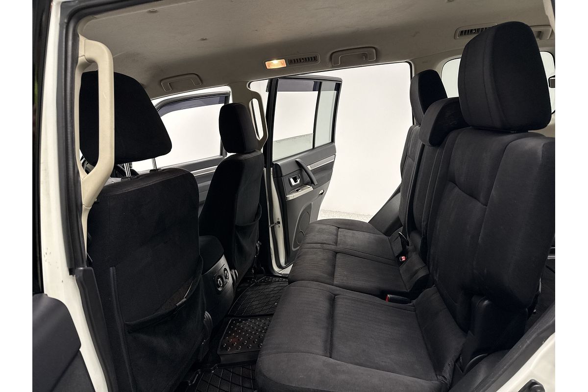 2014 Mitsubishi Pajero GLX-R NW