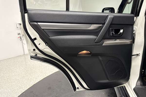 2014 Mitsubishi Pajero GLX-R NW