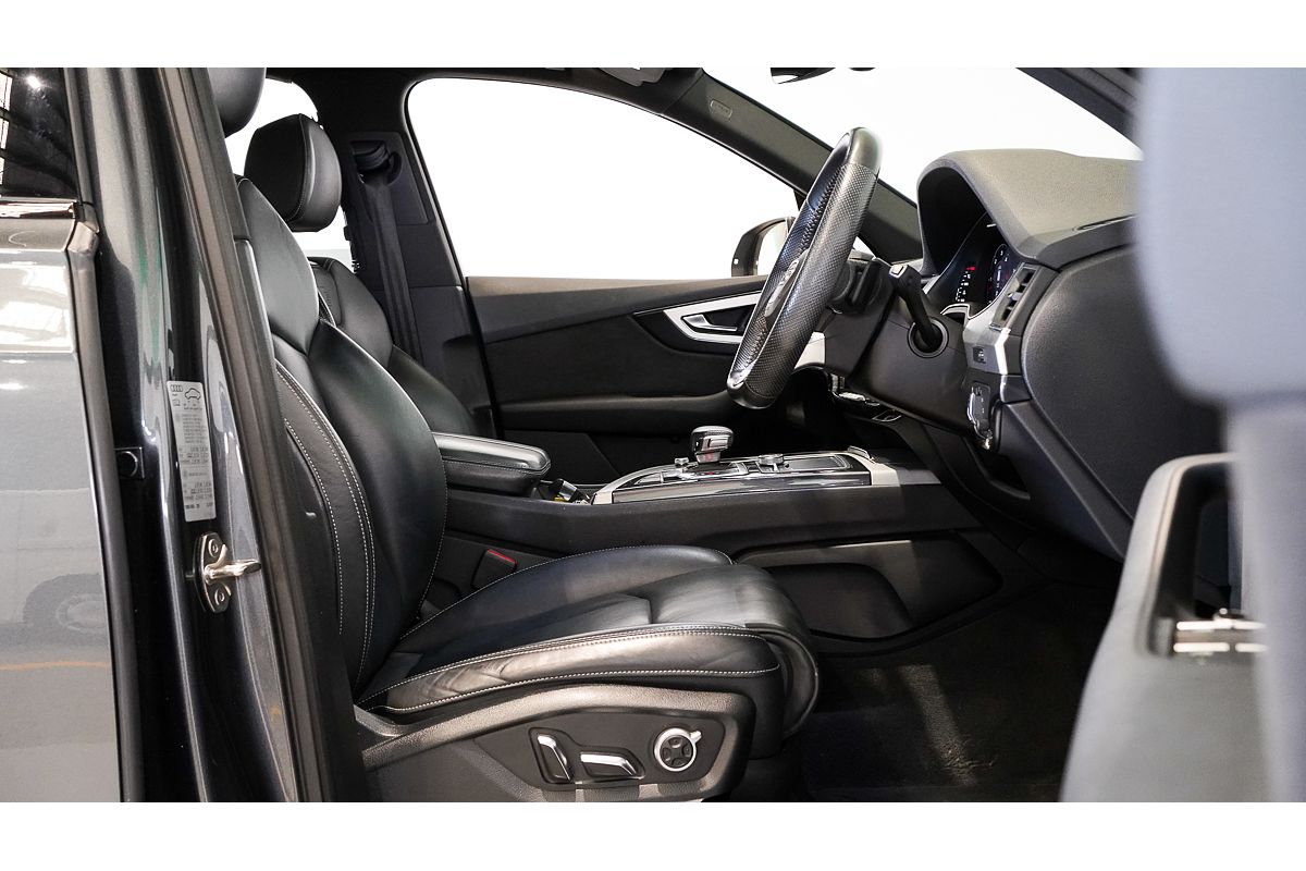 2018 Audi Q7 50 TDI Black Edition 4M