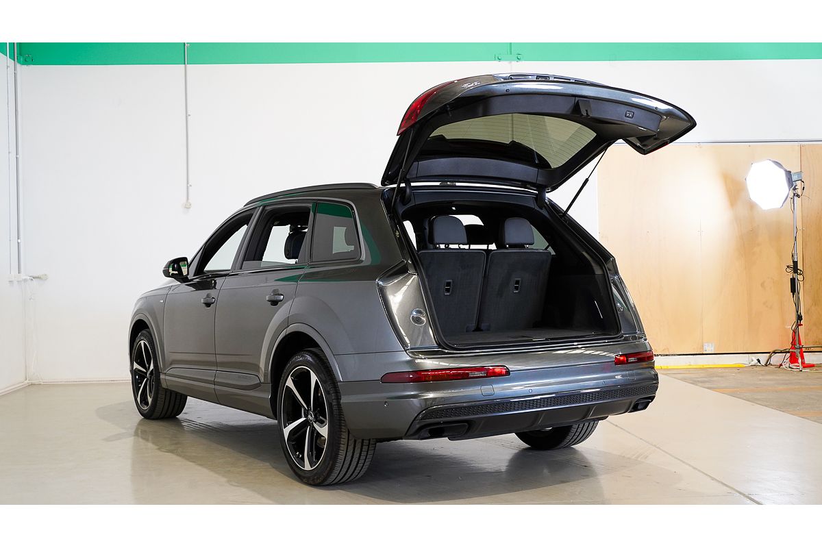 2018 Audi Q7 50 TDI Black Edition 4M