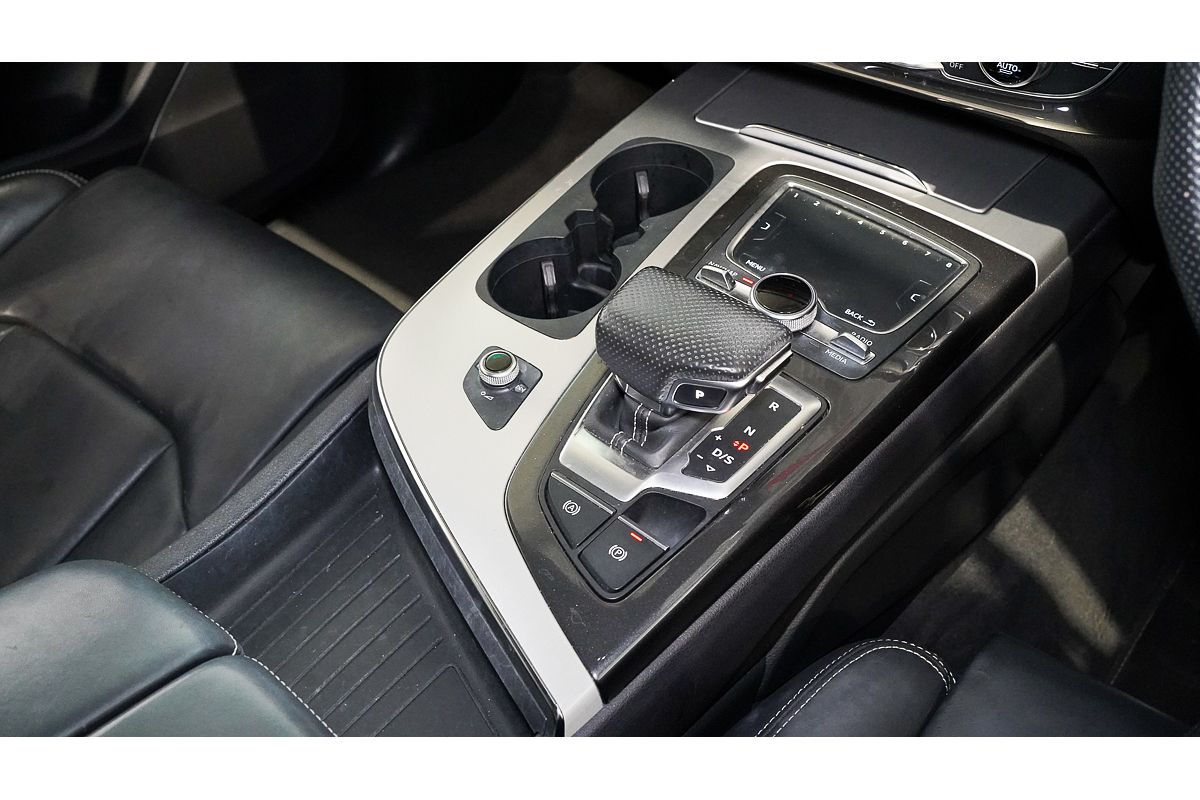2018 Audi Q7 50 TDI Black Edition 4M