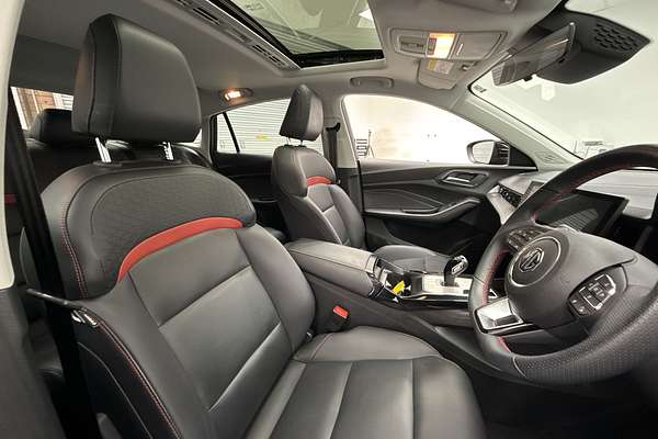 2023 MG MG5 Essence