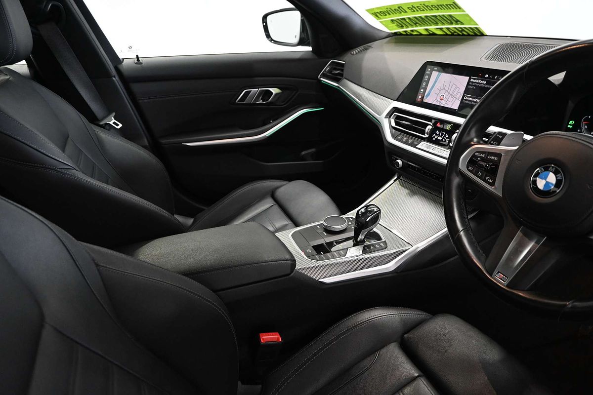 2021 BMW 3 30i M SPORT G20