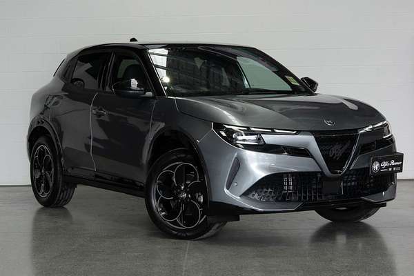 2025 Alfa Romeo JUNIOR 83-626-E23-0