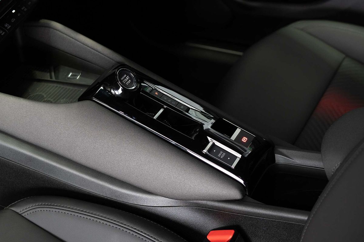 2025 Alfa Romeo JUNIOR 83-626-E23-0