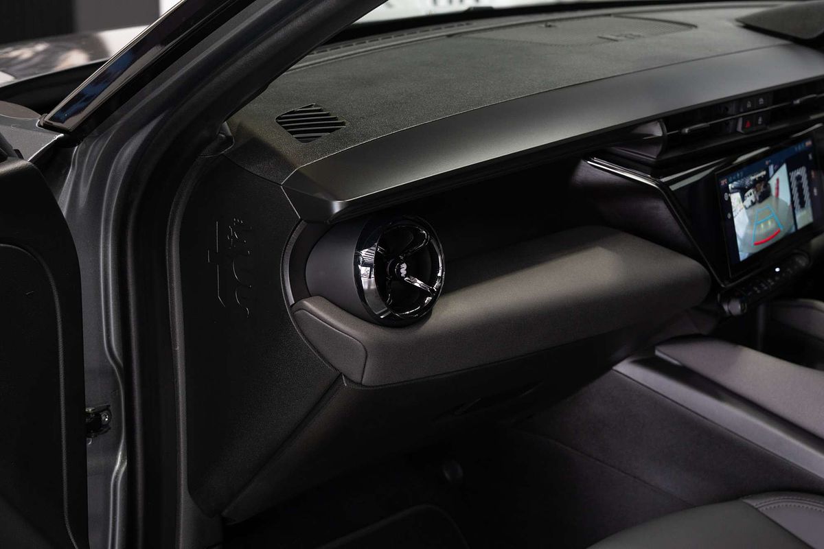 2025 Alfa Romeo JUNIOR 83-626-E23-0
