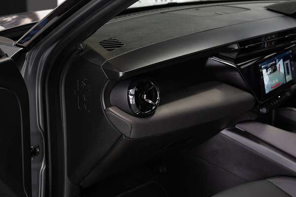 2025 Alfa Romeo JUNIOR 83-626-E23-0