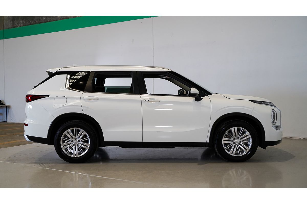 2021 Mitsubishi Outlander LS ZM
