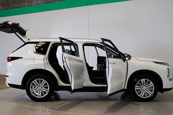 2021 Mitsubishi Outlander LS ZM
