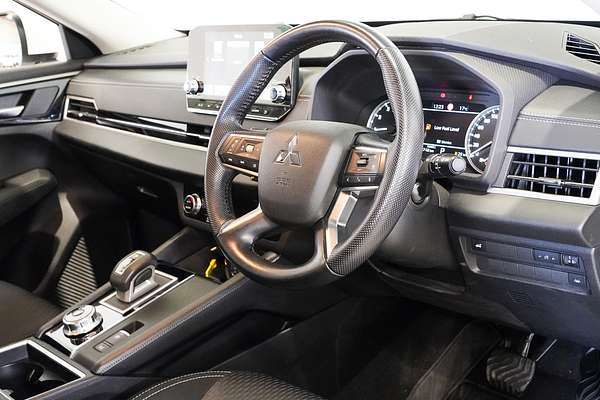 2021 Mitsubishi Outlander LS ZM