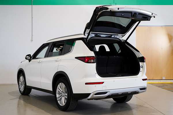 2021 Mitsubishi Outlander LS ZM