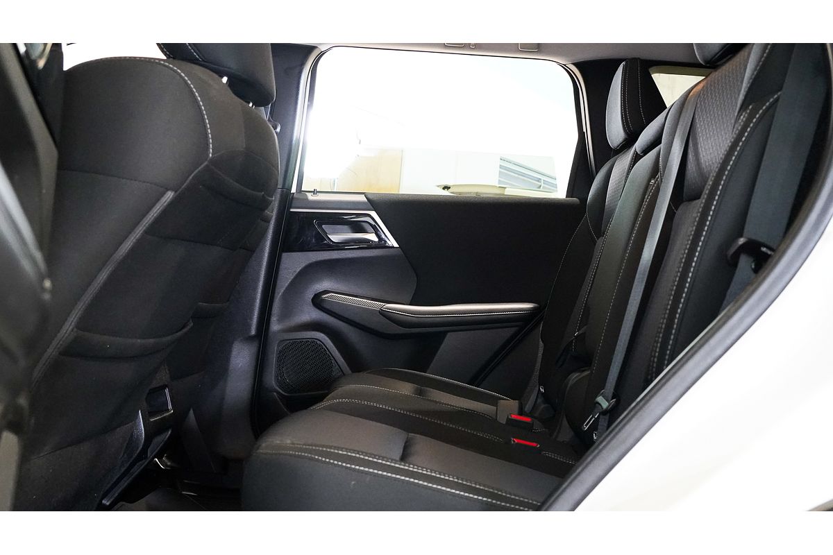 2021 Mitsubishi Outlander LS ZM