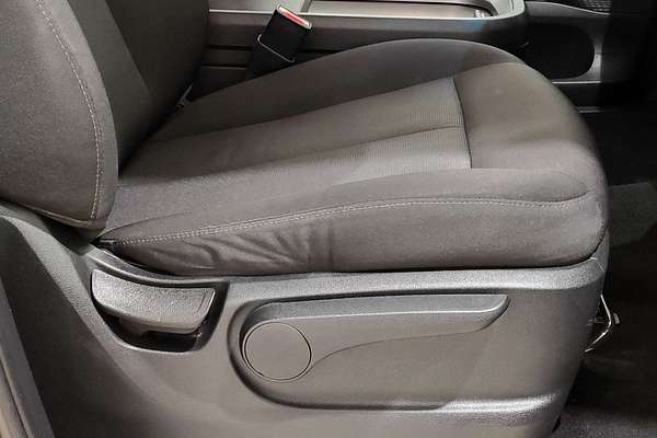2022 Hyundai STARIA US4.V1