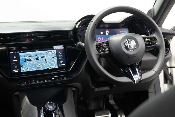 2025 Alfa Romeo JUNIOR 83-626-E23-0