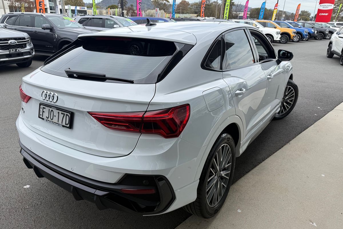2024 Audi Q3 35 TFSI S line edition F3